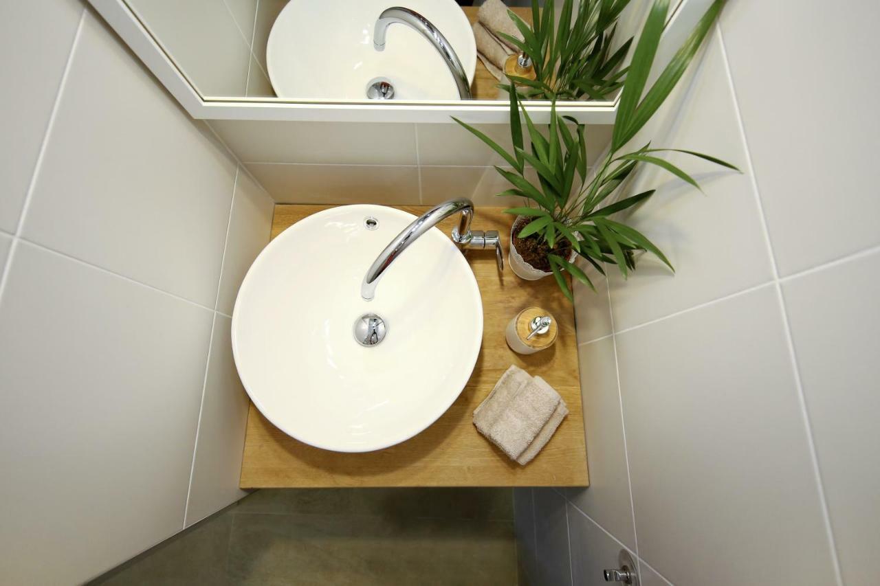 Porat Apartment *